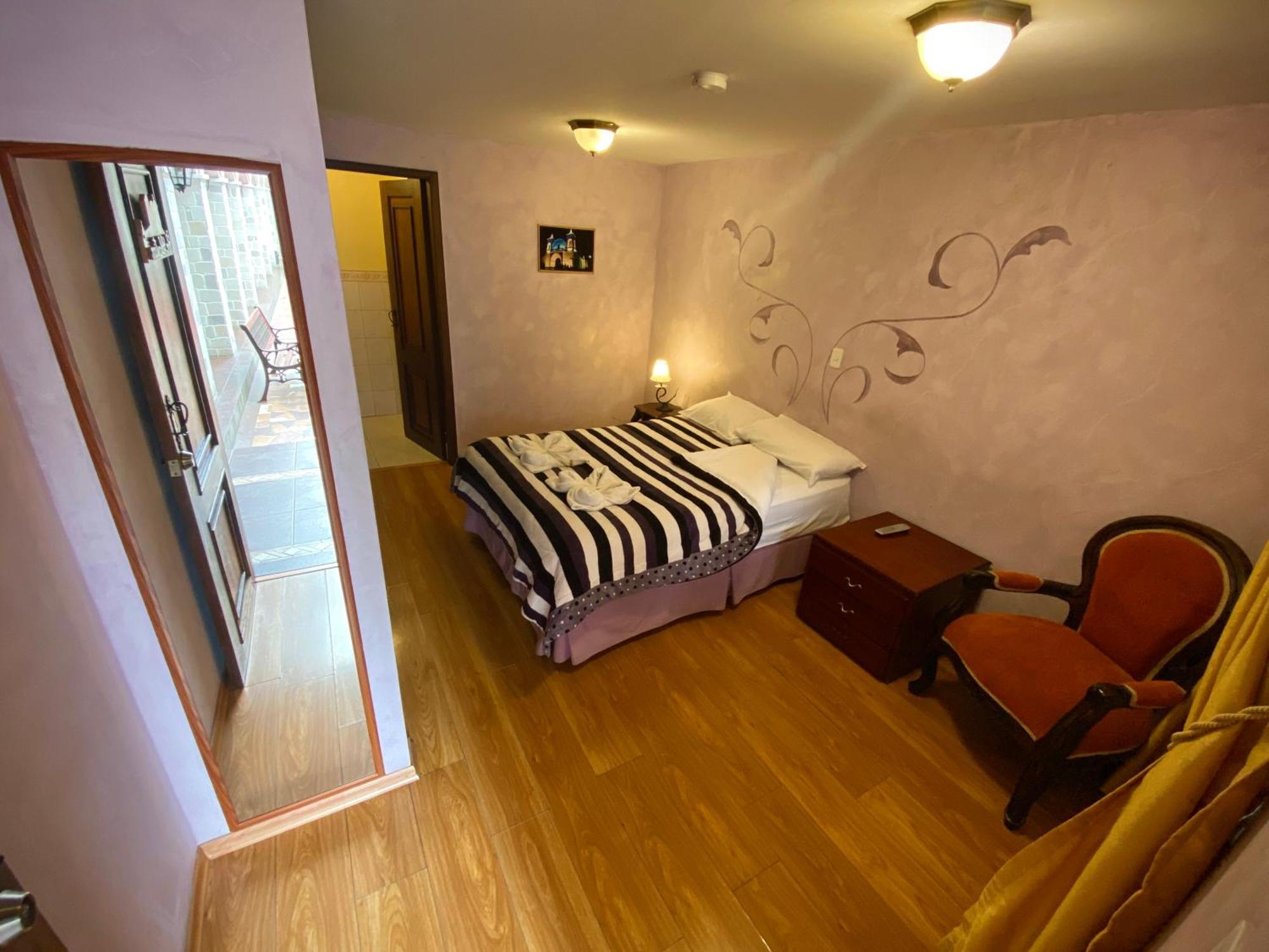 Golden Rest Latacunga Hotel Luaran gambar