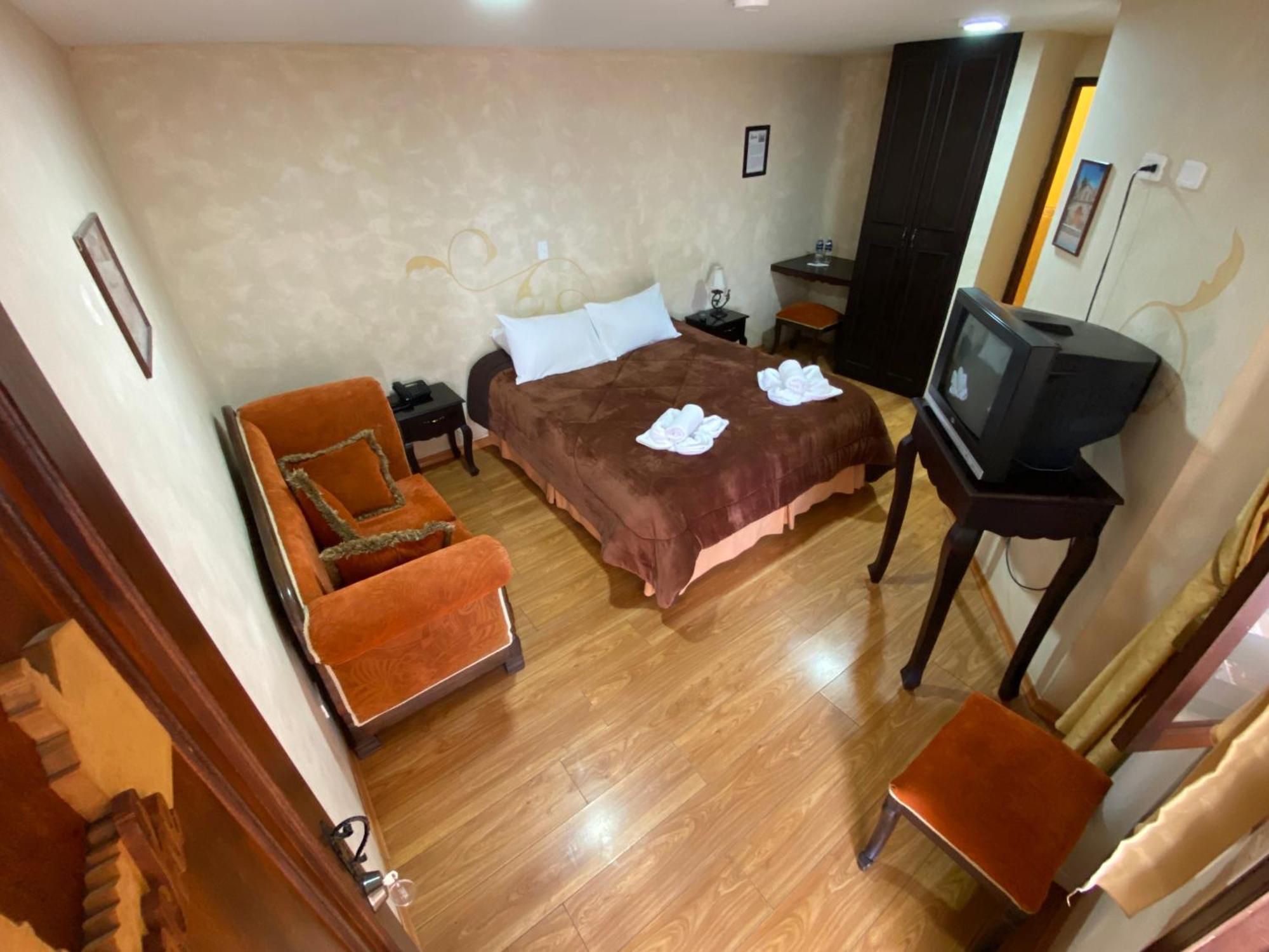 Golden Rest Latacunga Hotel Luaran gambar